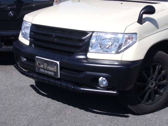 Mitsubishi Pajero iO 5