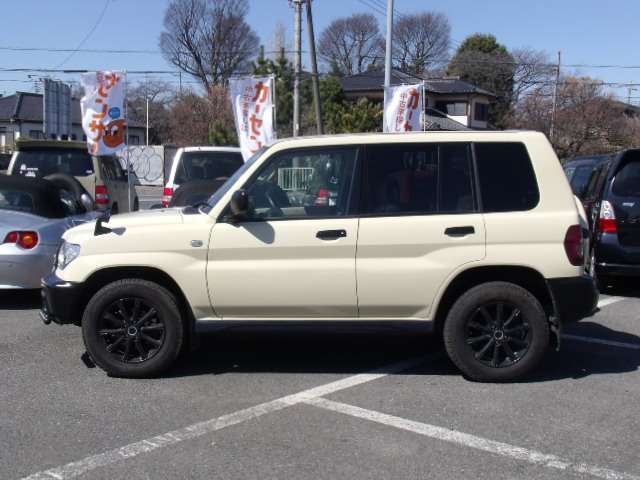 Mitsubishi Pajero iO 6