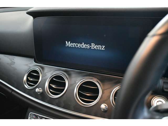 Mercedes-Benz E-Class All-Terrain 12