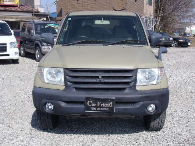Mitsubishi Pajero iO 2