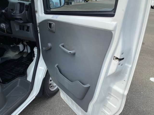 Mitsubishi Minicab Truck 11
