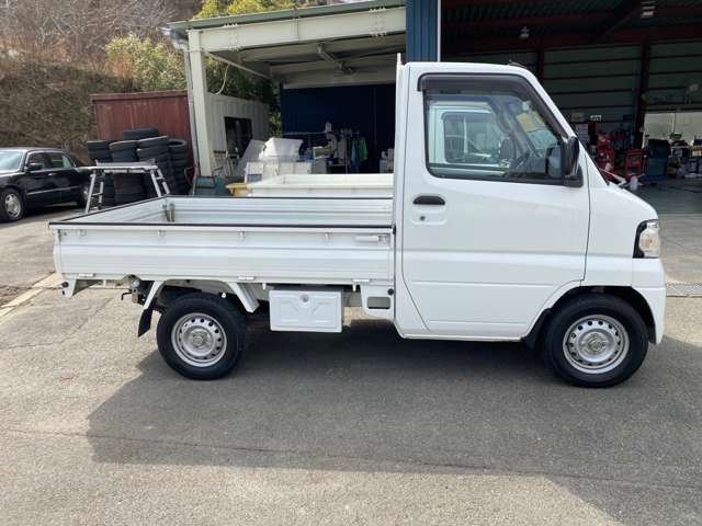 Mitsubishi Minicab Truck 8