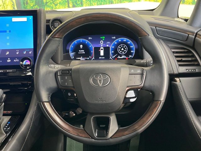 Toyota Alphard 12
