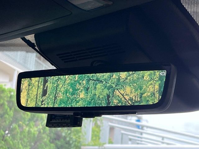 Toyota Alphard 5