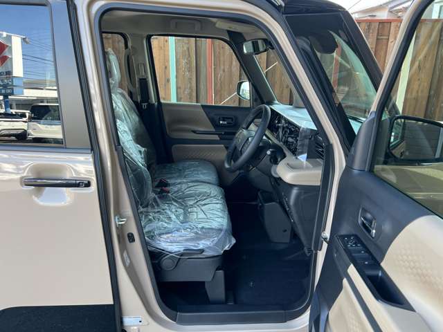 Mitsubishi Delica Mini 12