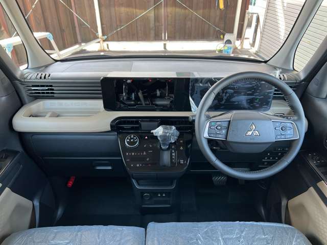 Mitsubishi Delica Mini 2