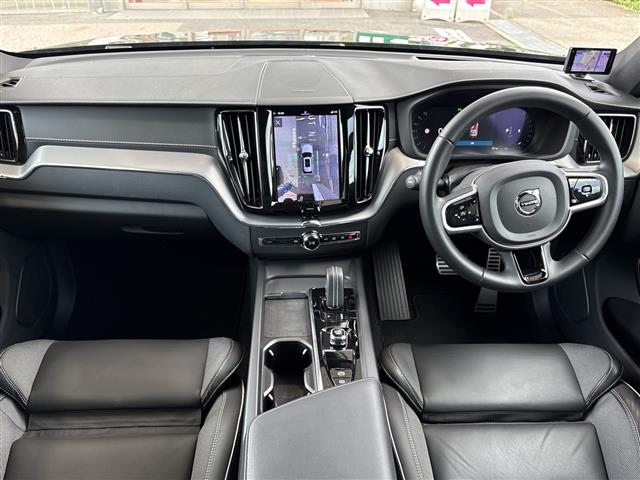 Volvo XC60 4
