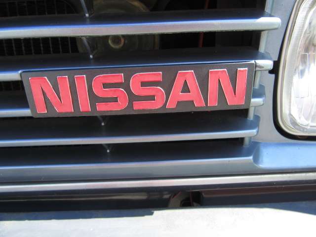 Nissan Sunny Truck 11