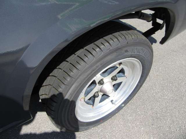 Nissan Sunny Truck 10