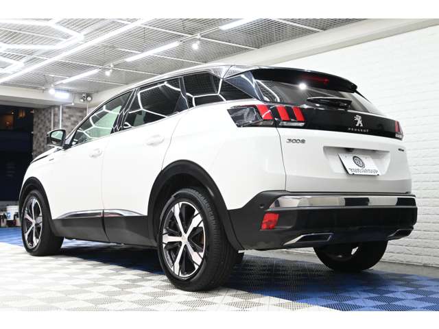 Peugeot 3008 5