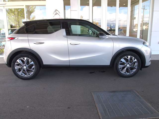 DS Automobiles DS 3 Crossback E-TENSE 4