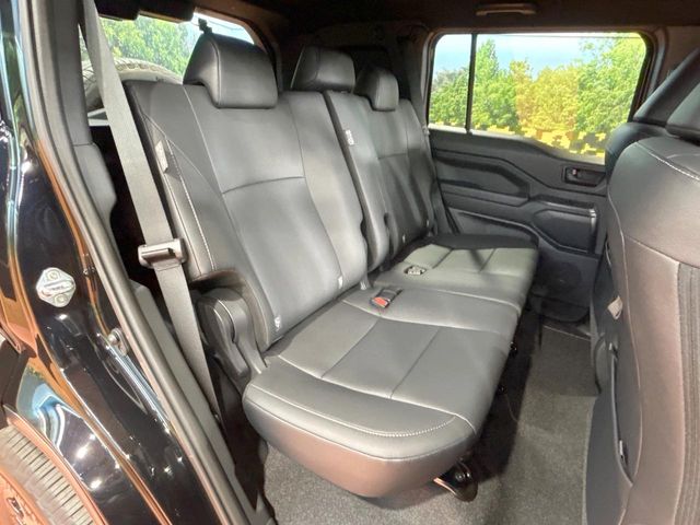 Toyota Land Cruiser FJ 9
