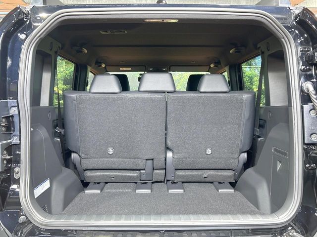 Toyota Land Cruiser FJ 10