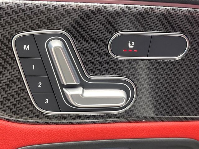 Mercedes-Benz GLB 4