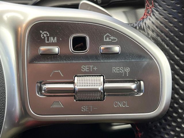 Mercedes-Benz GLB 5