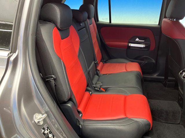 Mercedes-Benz GLB 10