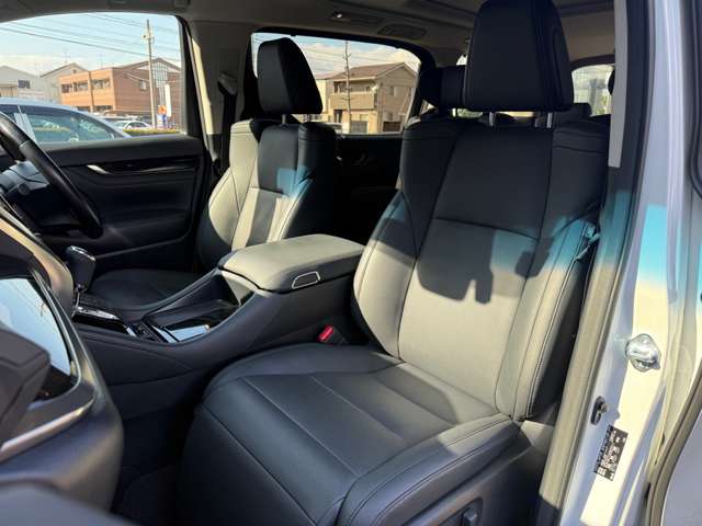 Toyota Alphard 12
