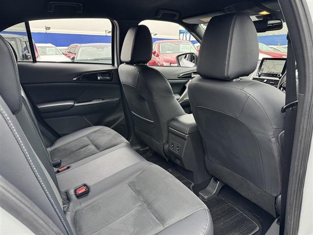 Mitsubishi Eclipse Cross 10
