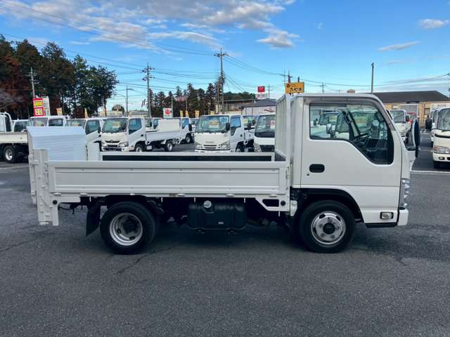 Isuzu Elf 4