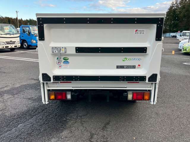 Isuzu Elf 6