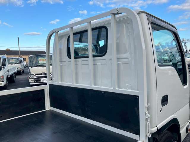 Isuzu Elf 9