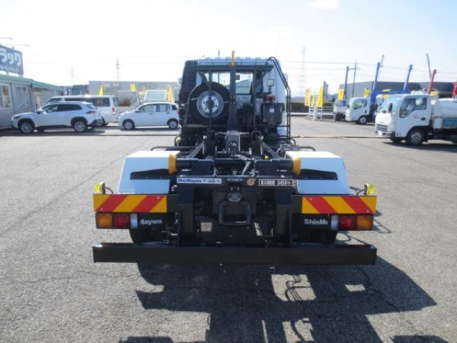 Mitsubishi Fuso Fighter 7