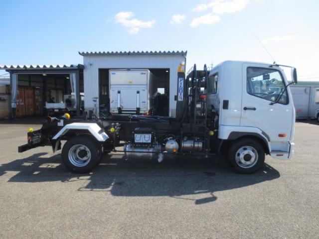 Mitsubishi Fuso Fighter 8