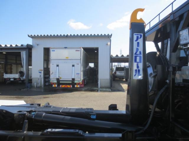 Mitsubishi Fuso Fighter 10