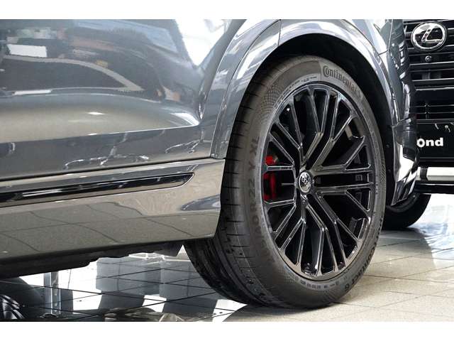 Audi SQ8 8