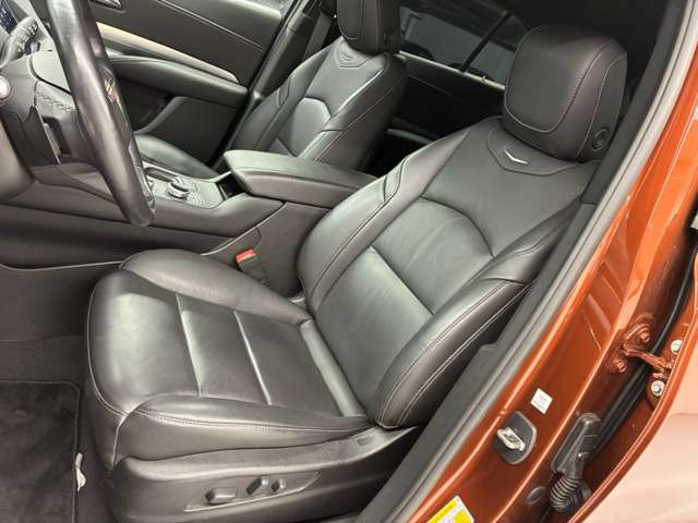Cadillac XT4 3