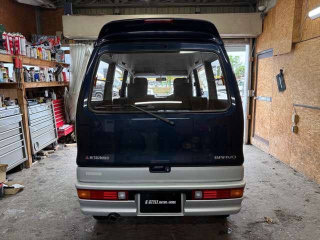 Mitsubishi Bravo 10