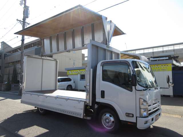 Isuzu Elf 11
