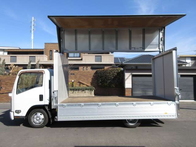 Isuzu Elf 12