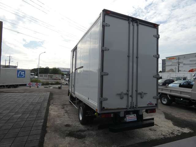 Mitsubishi Fuso Canter 8