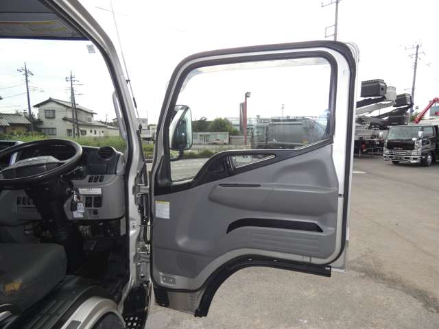 Mitsubishi Fuso Canter 10