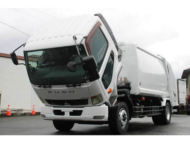 Mitsubishi Fuso Fighter 11