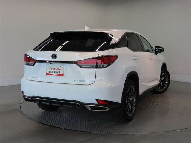 Lexus RX 7