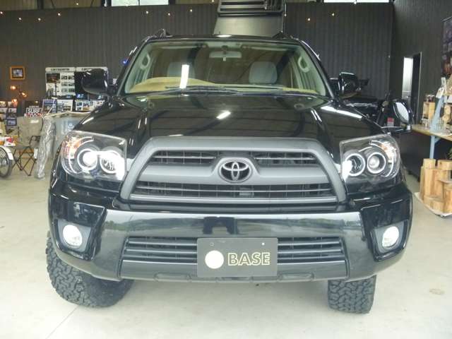 Toyota Hilux Surf 2