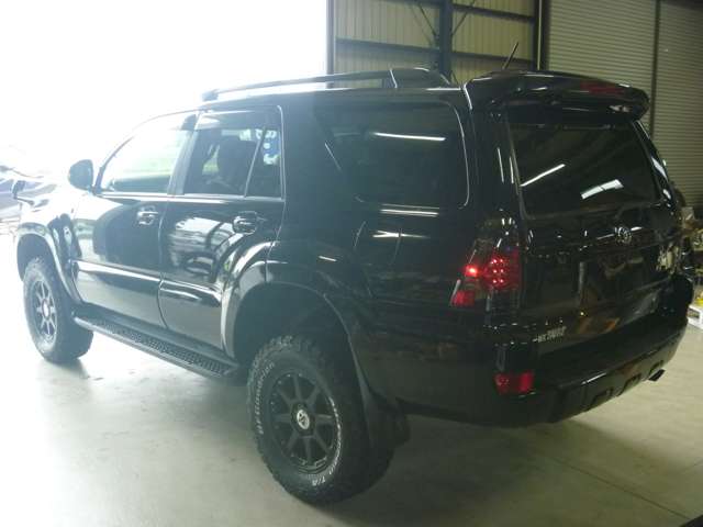 Toyota Hilux Surf 8
