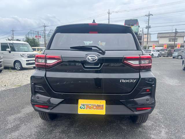 Daihatsu Rocky 8
