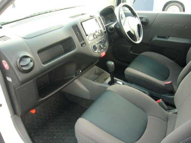 Nissan AD 3