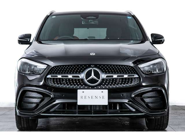 Mercedes-Benz GLA-Class 11