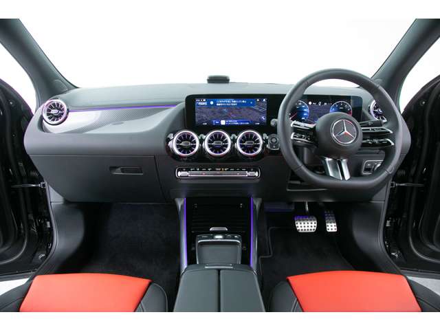 Mercedes-Benz GLA-Class 2