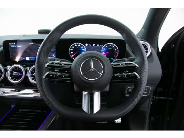 Mercedes-Benz GLA-Class 9