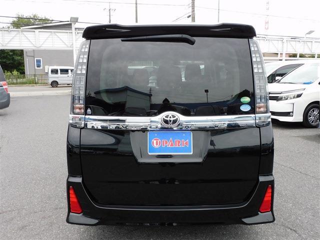 Toyota Voxy 7