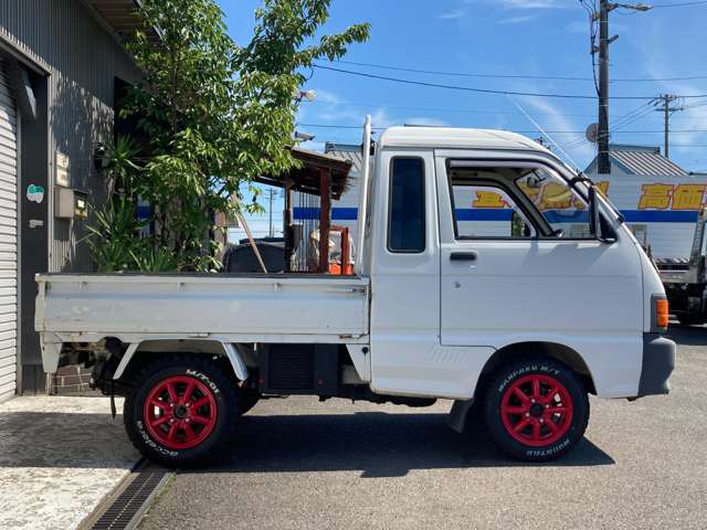 Daihatsu Hijet Pickup 12