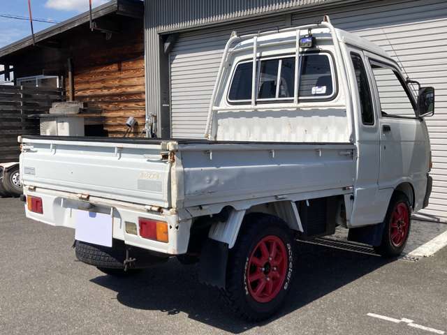Daihatsu Hijet Pickup 4