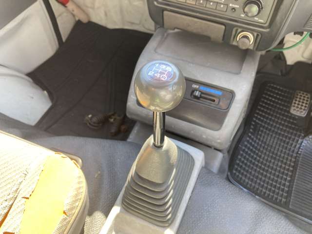 Daihatsu Hijet Pickup 8