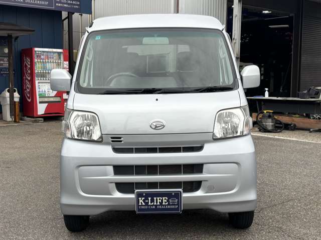 Daihatsu Hijet Cargo 7