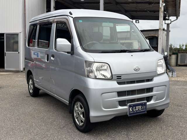 Daihatsu Hijet Cargo 8